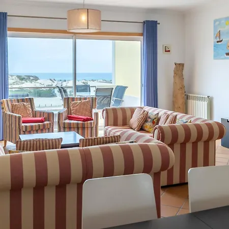 House Of Golden Sands C3 Amoreira (Leiria)