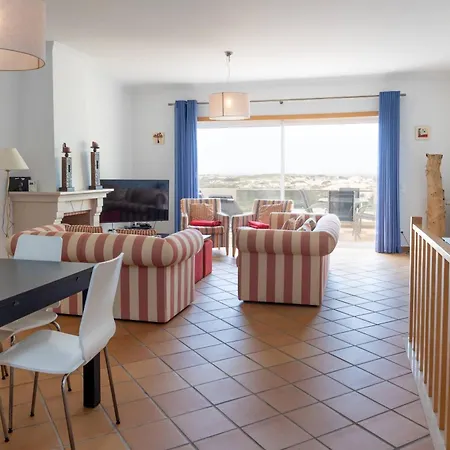 House Of Golden Sands C3 * Amoreira (Leiria)